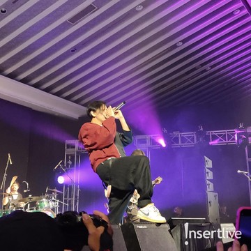 Gigi Bikin Penggemar 'Panas' di Konser 'Free Your Soul in Jakarta'