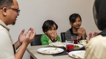 Niat Puasa Ramadan dalam Arab, Latin dan Terjemahan Bahasa Indonesia