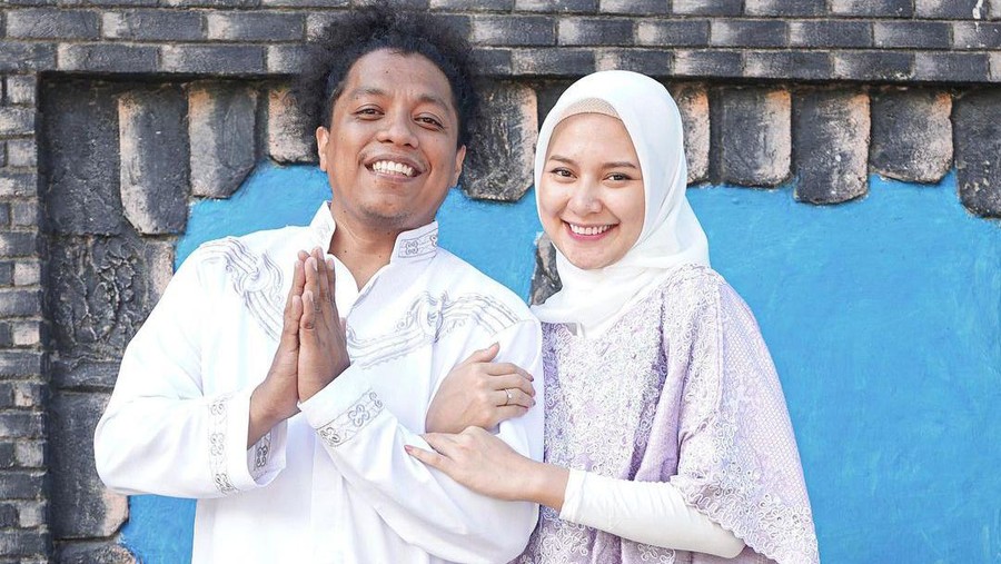 Indah Permatasari dan Arie Kriting Indah Permatasari dan Arie Kriting