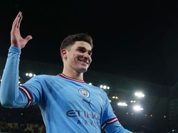 Julian Alvarez Teken Kontrak Baru di Man City, Gajinya Naik