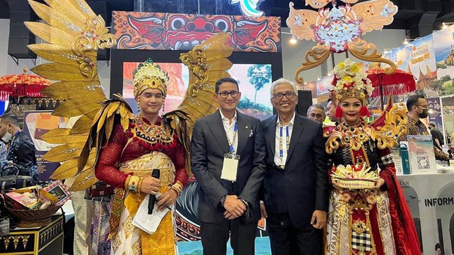 Sandiaga Uno Optimis Kunjungan Wisatawan Mancanegara Capai Target Menparekraf Sandiaga Salahuddin Uno mengatakan, pemerintah menargetkan kunjungan wisata mancanegara asal Malaysia sebanyak 2,7 juta tercapai pada 2023.