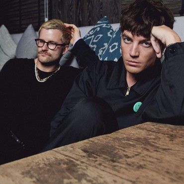 Lirik Lagu Alonica - LANY