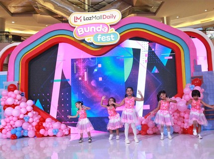 Keseruan Day 1 LazMall Daily Bunda Fest 2023, Talkshow Bareng Ahli hingga Tari Memukau