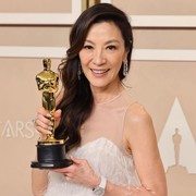 Salut, 6 Selebritas Asal Asia Ini Sukses Raih Penghargaan Bergengsi di Kancah Hollywood, Terbaru Ada Michelle Yeoh!