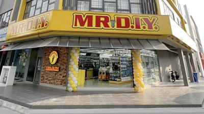 PT Duta Sentosa Yasa atau yang dikenal dengan nama MR DIY dituding melakukan pemutusan hubungan kerja (PHK) sepihak kepada 25 karyawannya.