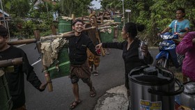 FOTO: Tradisi Warga Bonokeling Banyumas Berharap Berkah Jelang Ramadan