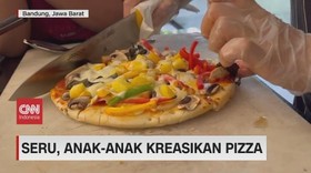 VIDEO: Seru, Anak-Anak Kreasikan Pizza