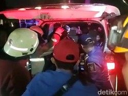 Pelukan Terakhir Ibu dan Anak Korban Tewas Kebakaran di Lampung
