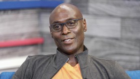 Mendiang Lance Reddick Dapat Standing Ovation di Premier John Wick 4