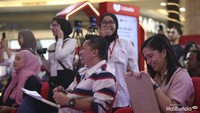 <p>Para peserta dinilai berdasarkan tarian, kostum, serta ekspresi atau mimik wajah mereka. "Hari ini kita akan lomba dance, yang penting ekspresif saja karena semuanya adalah pemenang, ya," tutur Bunda Zika memberikan semangat. (Foto: Rifkianto Nugroho)</p>