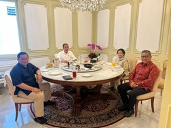 Jokowi Akui Bahas Pemilu Hingga Koalisi 2024 saat Bertemu Mega