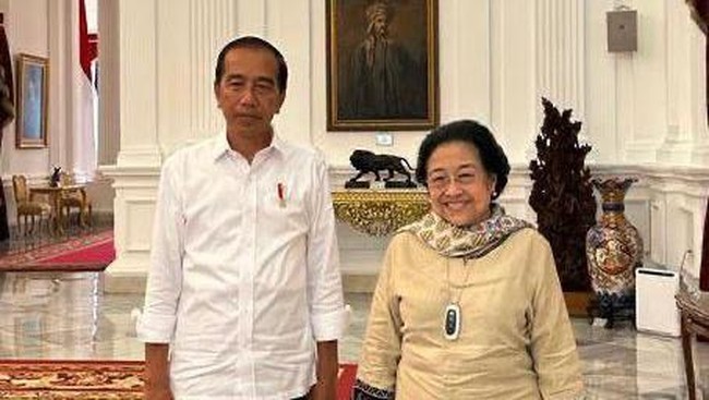 Dalam pertemuan selama tiga jam tersebut, Megawati sempat bercerita pengalamannya di Istana bersama sang ayah, Bung Karno.