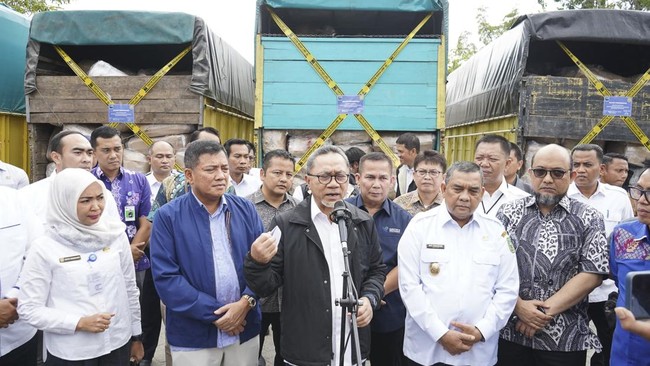 Wakil Ketua Satgassus Pencegahan Korupsi Polri Novel Baswedan mengatakan praktik impor barang bekas bila dibiarkan dapat menjadi praktik korupsi.
