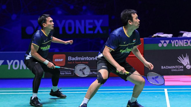 Mohammad Ahsan/Hendra Setiawan akan menghadapi ganda China, Liang Weikeng/Wang Chang di semifinal All England. Berikut catatan penting jelang laga tersebut.