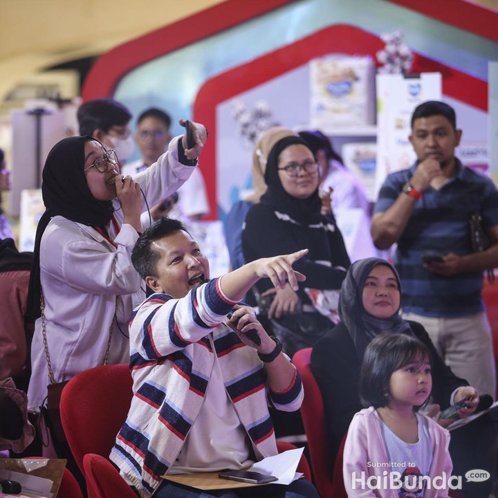 <p>Penampilan para peserta sukses menuai pujian dari ketiga juri. "Apresiasi setinggi-tingginya untuk peserta dan Bunda mereka yang sudah memberi dukungan anaknya tampil di tempat publik seperti ini," ujar Division Head Brand Communication Detikcom Karel Anderson. (Foto: Rifkianto Nugroho)</p>