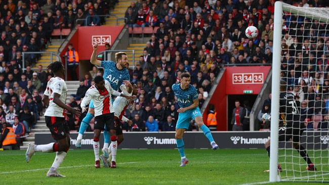 Tottenham Hotspur harus puas bermain imbang dalam drama enam gol kontra Southampton pada pekan ke-28 Liga Inggris.