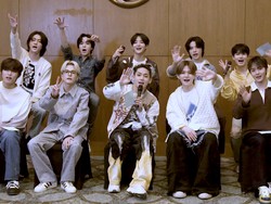 Siap Nyanyi Bareng TREASURE di Konser Jakarta Hari Pertama