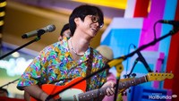 <p>Dikta pun kembali membawa para Bunda terhanyut dengan single pertamanya yang berjudul <em>Harusnya Bersama.</em> Dia pun menyanyikan lagu ini dengan penuh penghayatan, Bunda. Hayo siapa yang ikut baper saat mendengarnya? (Foto: Andhika Prasetia)</p>