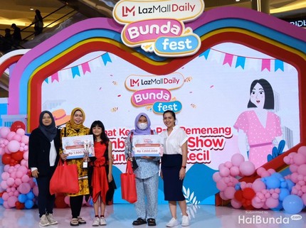 Pemenang Lomba Fashion Show Bunda dan Si Kecil di LazMall Daily Bunda Fest 2023