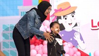 Uniknya Fashion Show LazMall Daily Bunda Fest 2023 Diikuti Anak Special Needs hingga Oma & Cucu