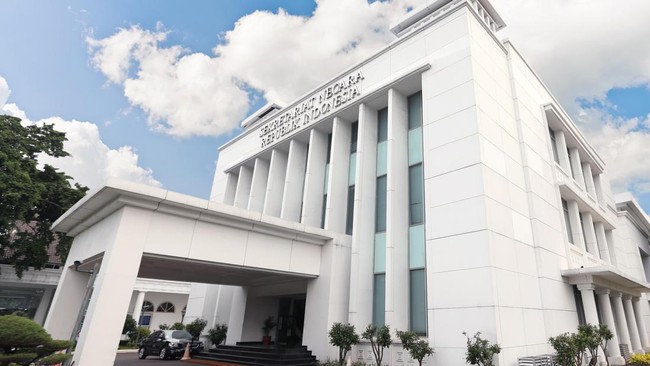 Setneg Nonaktifkan Pejabat Administrasi Buntut Istri Pamer Kekayaan Setneg menonaktifkan Kasubag Administrasi Kendaraan Biro Umum Kemensetneg Esha Rahmansah Abrar buntut atas perbuatan istri yang sering pamer harta