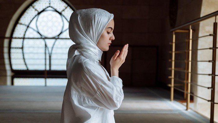 7 Kegiatan yang Bisa Kamu Lakukan Saat Berhalangan Puasa di Bulan Ramadan, Bisa Tetap Dapat Banyak Pahala!