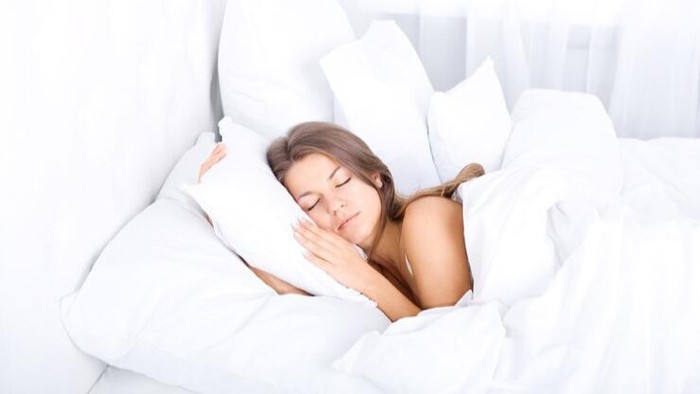 img-title Kamu Perlu Tahu, Ternyata Ini Deretan Bahaya dari Kebiasaan Langsung Tidur Setelah Sahur, Duh!