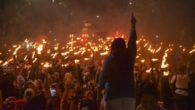 FOTO: Gelar Pawai Obor di Sejumlah Daerah RI untuk Sambut Ramadan