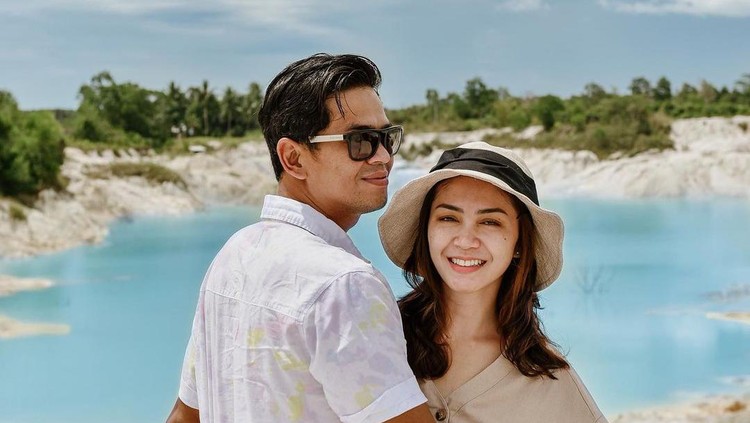 Surya Insomnia dan Istri