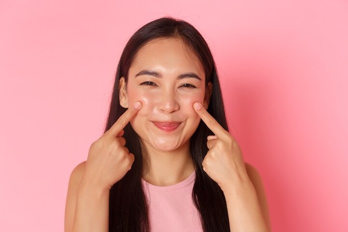 Tips Perawatan Kulit Agar Tetap Glowing Selama Puasa Ramadan/ Foto: Freepik.com