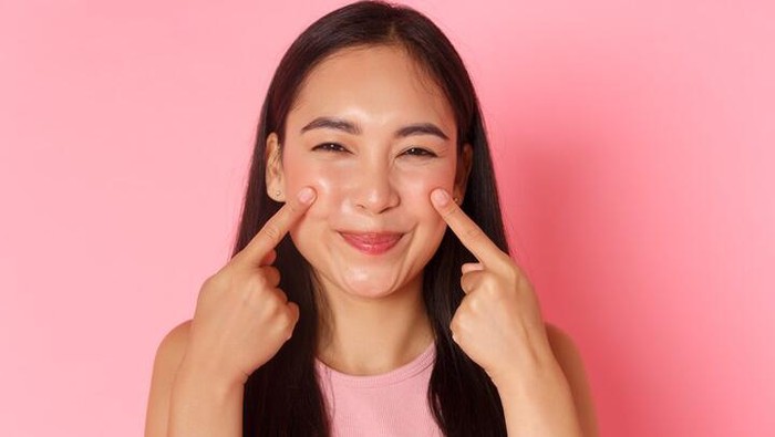 img-title Antibikin Kulit Kering, Terapkan 6 Cara Perawatan Kulit Ini Selama Bulan Ramadan Demi Tetap Sehat Glowing!