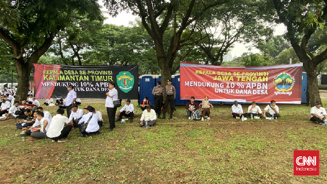 Berdasarkan catatan 2023, dana desa yang diberikan ke setiap desa berkisar Rp900 jutaan setiap tahun.