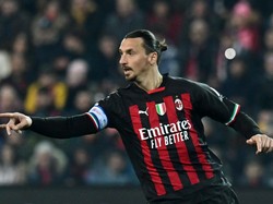 Ibrahimovic Belum Mau Pensiun, tapi...