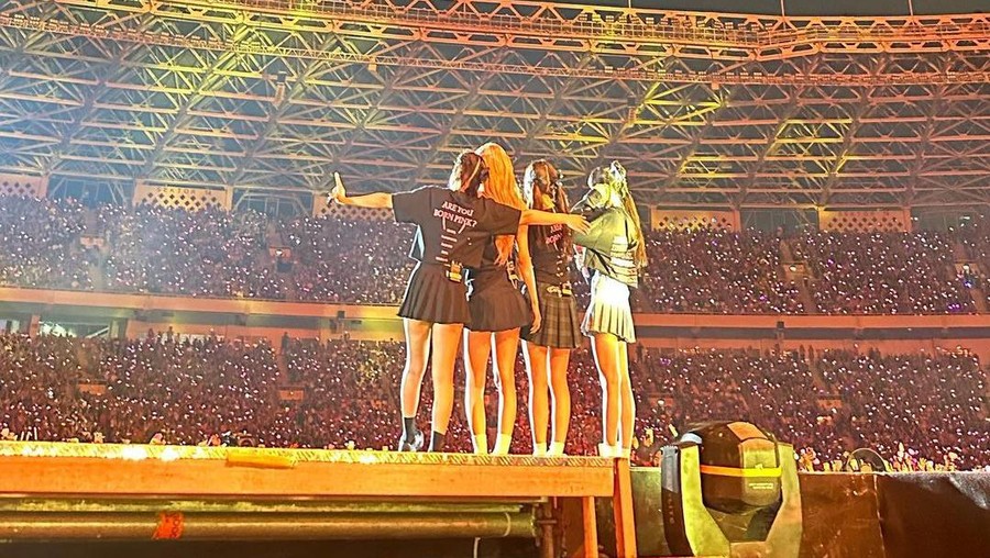 BLACKPINK BLACKPINK