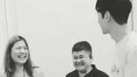 <p>Selain ramah, Bunda dua orang anak ini juga menyebut sang aktor lucu dan ekspresif. "Semalem, jemput @leejehoon_official oppa di bandara. Ga paham lagi sama kebaikan hati nya. Bener2 humble!!Manaa lucuuuu bangettttt, ekspresif banget," katanya, dikutip dari akun @felicyangelista_. (Foto: Instagram @felicyangelista_)<br /><br /><br /></p>