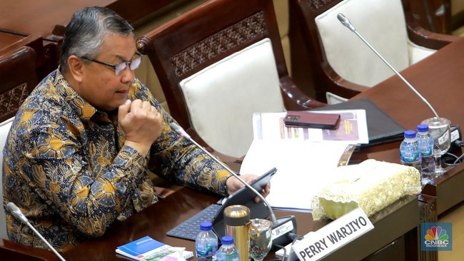 Dolar Tembus Rp 17.660, DPR Panggil Bos Bank Indonesia