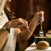 Deretan Makanan yang Perlu Dihindari sebagai Menu Sahur dan Buka Puasa