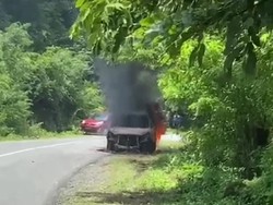 Kronologi Mobil Terbakar di Jalan Pola Mata Sumbawa Barat