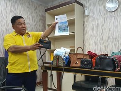 Intip Garasi Sekda Riau yang Istrinya Pamer Kemewahan: Harrier, Vellfire!