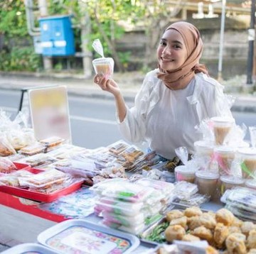 10 Rekomendasi Tempat Berburu Takjil di Jabodetabek, Hati-Hati Kalap!