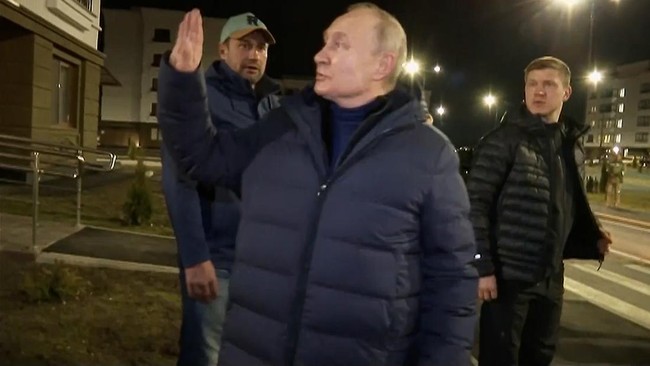 Partai oposisi Afrika Selatan menuntut pemerintah ke pengadilan agar menangkap Presiden Rusia Vladimir Putin jika dia kekeh datang menghadiri KTT BRICS.