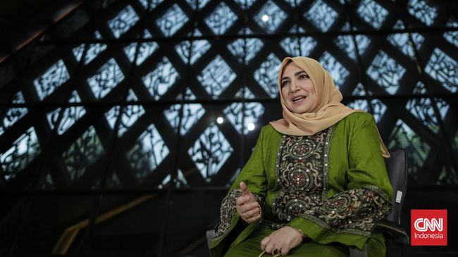 Pada episode ke-13, TAJIL berbicara tentang ibu pengganti. Bagaimana Islam memandang ibu pengganti atau surrogate mother?