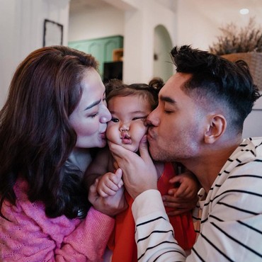 Anak Makin Lincah, Siti Badriah Diganggu Saat Salat Tarawih