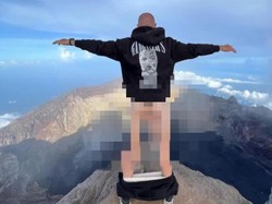 Turis Rusia Gila yang Telanjang di Gunung Agung Segera Dideportasi