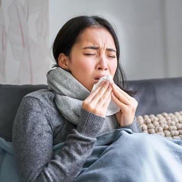 6 Cara Ampuh Mengatasi Sakit Tenggorokan yang Sering Jadi Penyakit 'Langganan' di Bulan Puasa