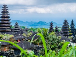 Arti Om Shanti Shanti Shanti Om Beserta Penulisan Aksara Bali dan Penggunaanya!
