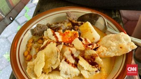 Makan Enak di Bandung: Lontong Kari, Bandrek, Tanpa 'Susu' Jando