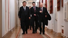China Ungkap Putin Siap Lakukan Perundingan Damai dengan Ukraina