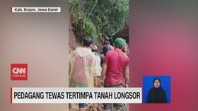 VIDEO: Pedagang Tewas Tertimpa Tanah Longsor