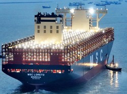 Iran Sita Kapal Kontainer di Selat Hormuz, Israel Meradang